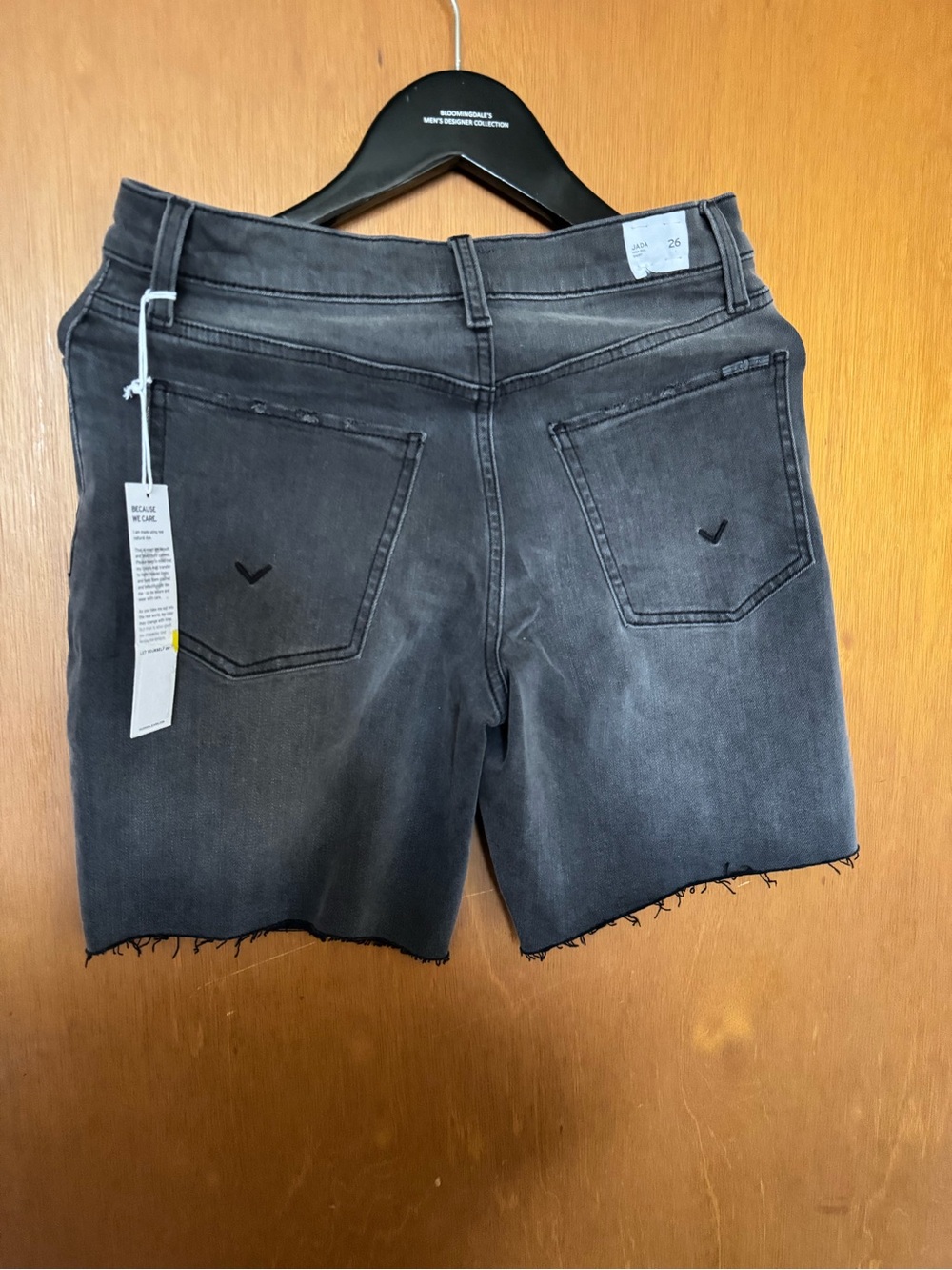 NWT Hudson Jada Womens High Waisted Raw Hem Black Wash Denim Shorts Size 26